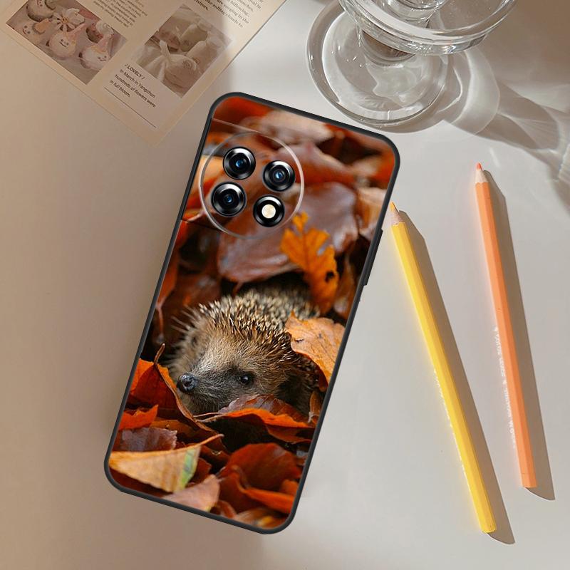 Cute Little Hedgehog Funda For OnePlus 12R 13 12 R 11 9 10 Pro 8T 9RT 10T OnePlus Nord 4 CE 2 3 Lite N20 N30 Case