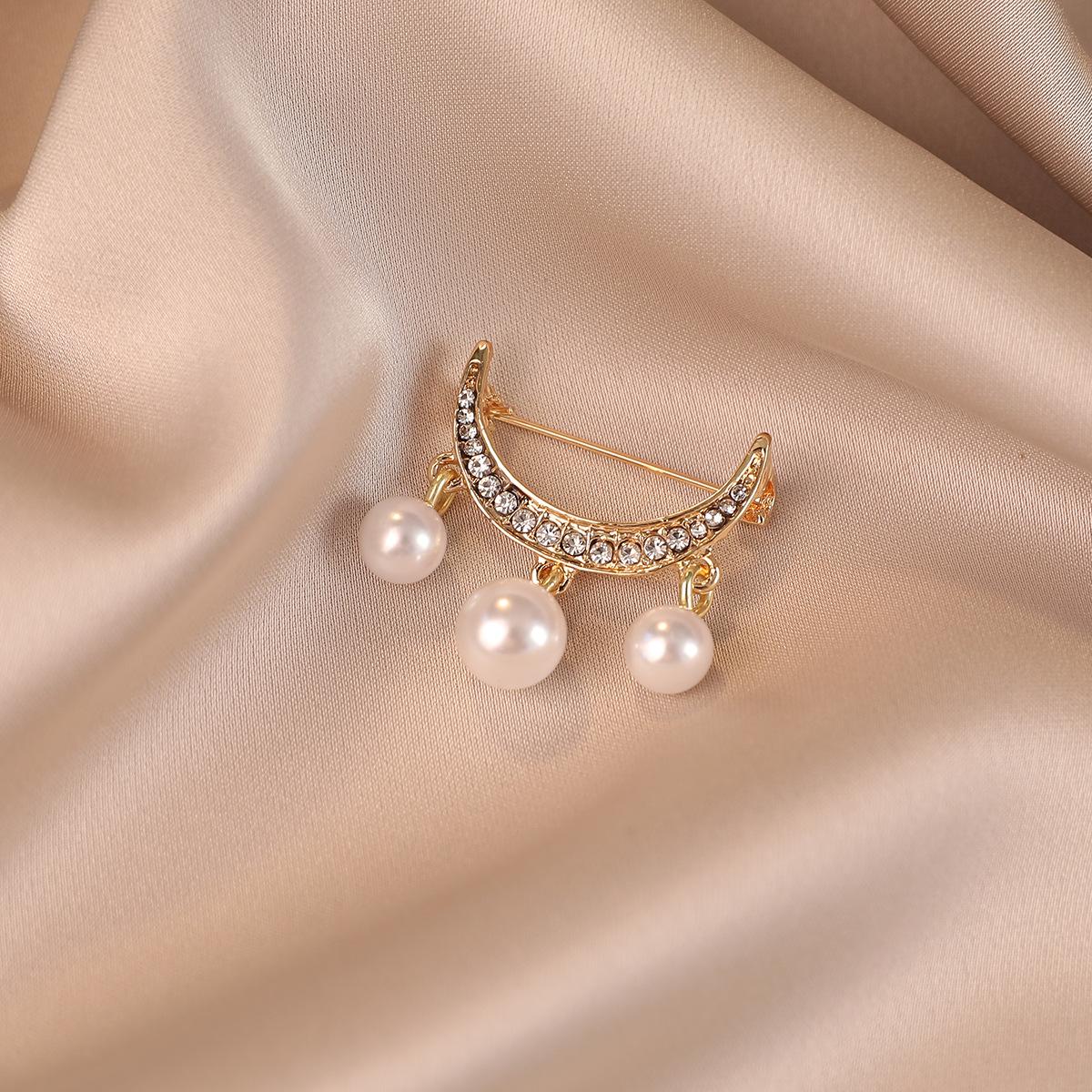 

Маленькая брошь «Жемчужная луна», брошь со сплавом и антибликовой застежкой, высококлассная и легкая роскошная булавка для аксессуаров для одежды 55#