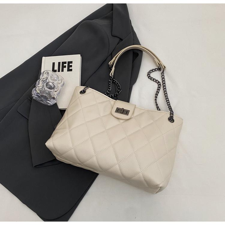 

Сумка-цепочка ромбовидной формы, женская сумка-тоут, весенняя сумка-мессенджер большой вместимости 2025, новая наплечная сумка, сумка для поездок на работу.