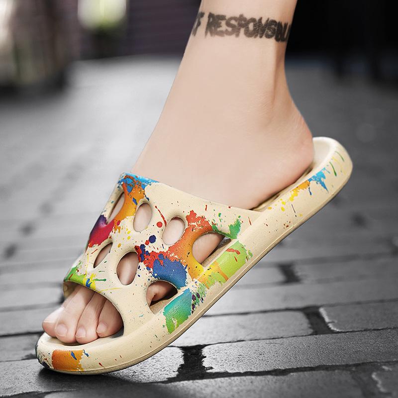 Summer Beach Home Sandals Comfortable Printed Bathroom Shower Slippers Man Hollow Out Leak Women Slides Summer Eva Shoes