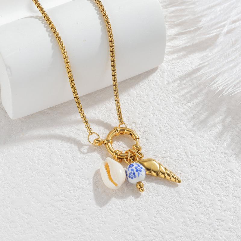 Hot Sale Strawberry Necklace for Women 18K Gold Plated Stainless Steel Layered Choker Ins Viral Light Luxury Jewelry