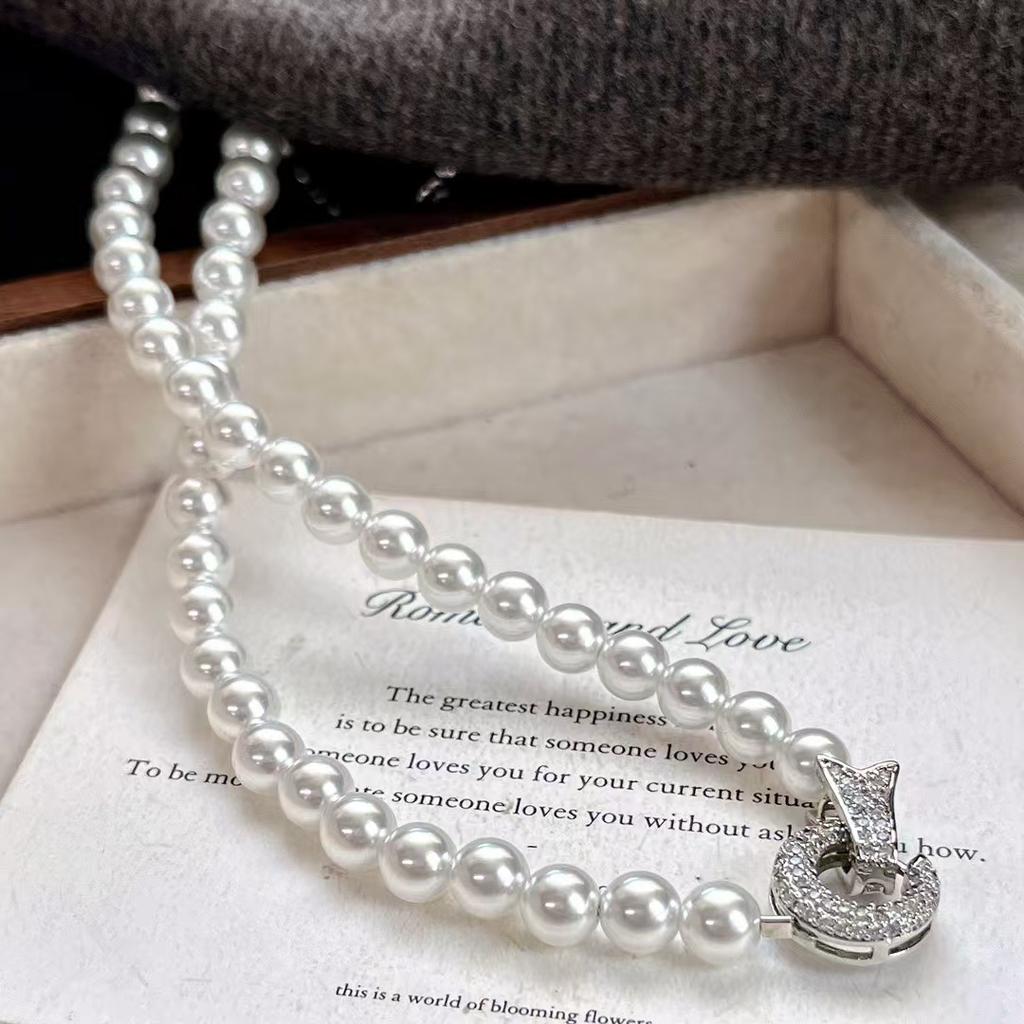 Vintage High Quality Strong Light Artificial Crystal Pearl Sweater Chain Necklace Collarbone Chain