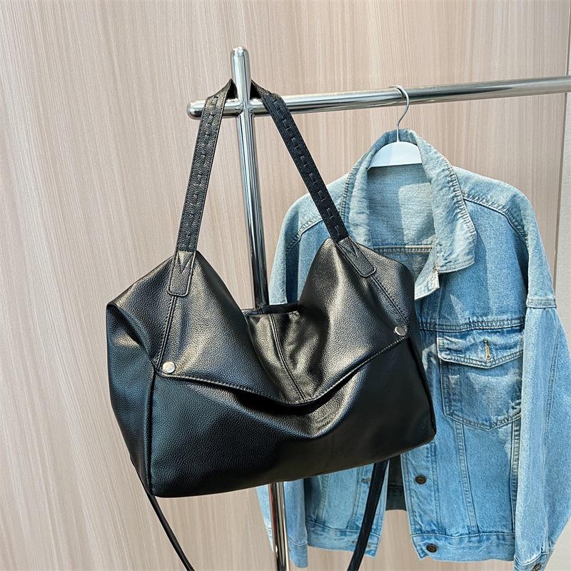 Korean Style Solid Color Large-Capacity Tote Bag - Women's Fashion Crossbody and Shoulder Bag