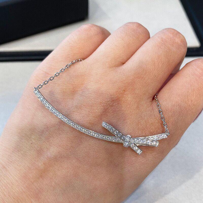 Exquisite Luxury Women Plate Necklace Elegant Bow Full Smile Zircon Clavicle Sweater Chain Women Necklace