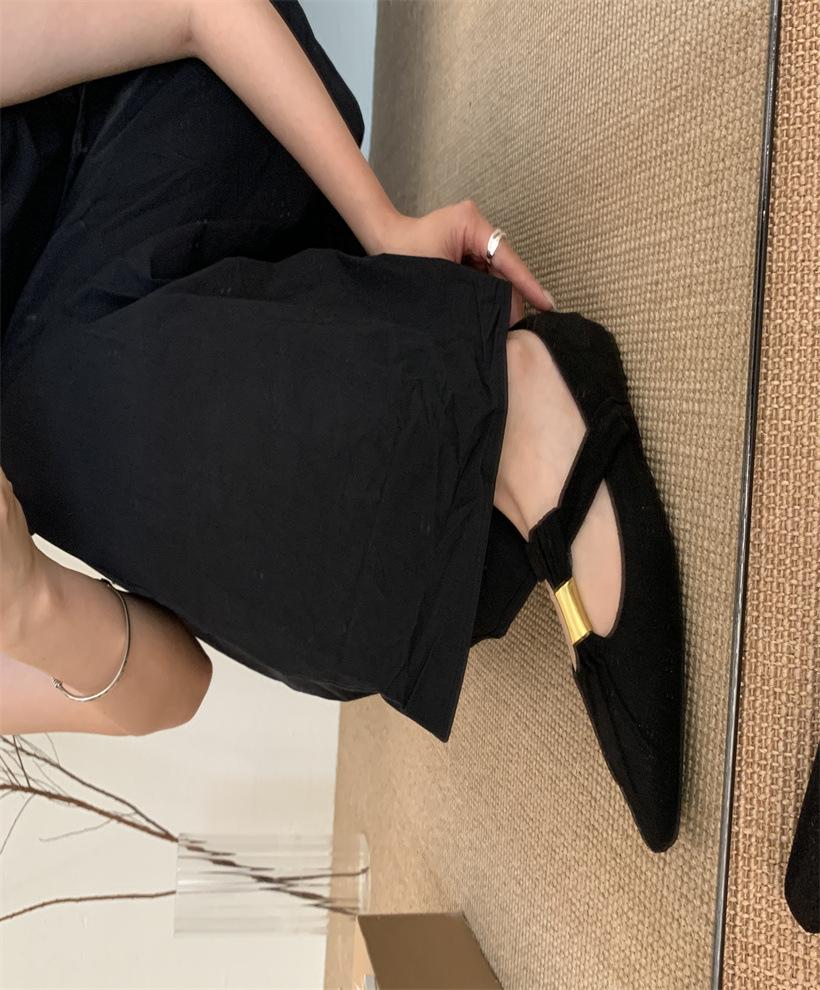 2025 Korean Version of Fashion Versatile Temperament Small Leather Shoes Autumn New Daily Commuter Shoes