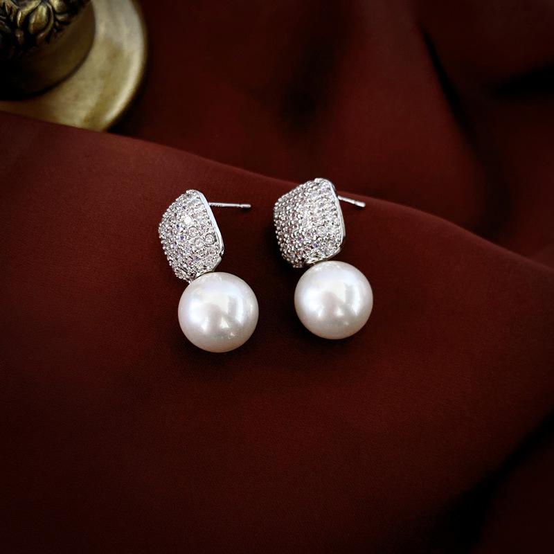 

Серьги из серебра с цирконом и жемчугом в стиле легкой роскоши: Французский стиль инфлюенсеров класса люкс для женщин