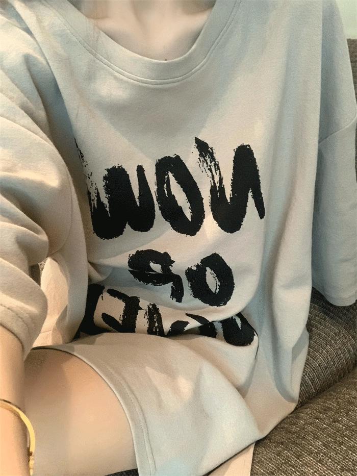 Women's Khaki Retro Plus Size Short Sleeve T-shirt - Summer Casual Loose Mid-Length Design with Letter Print