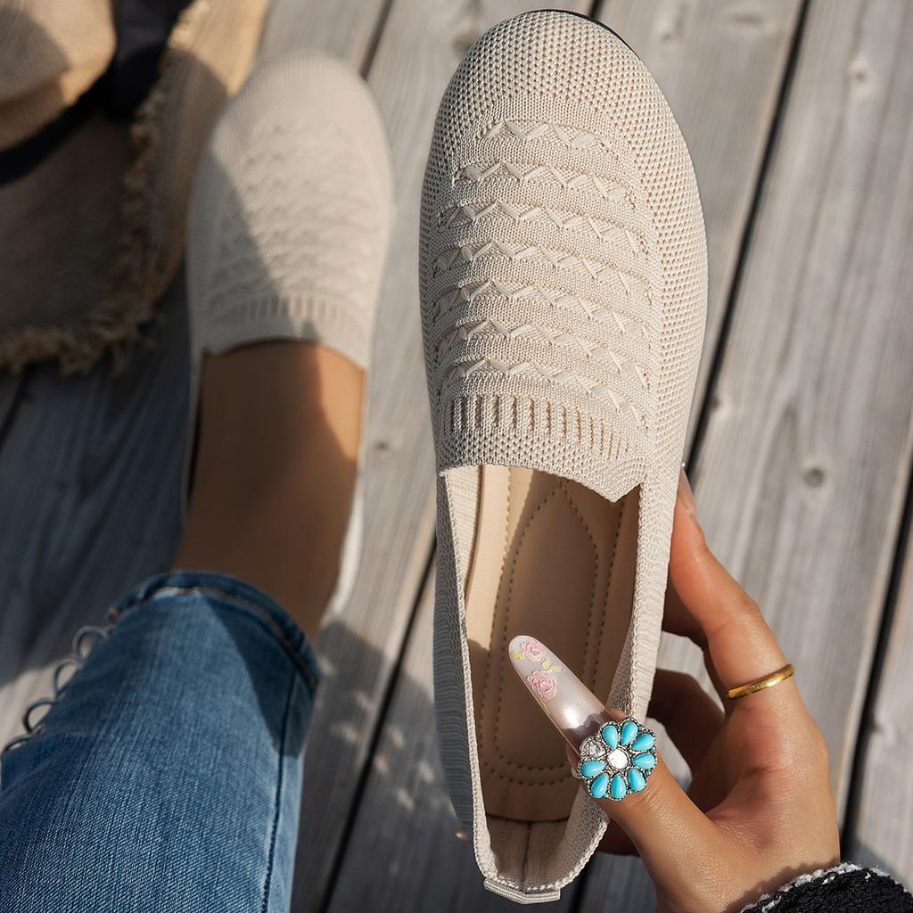 New Large Size Knitted Breathable Low-top Single Shoes Women's Foreign Trade Round Head Flat Bottom Lightweight Knitted Lazy Loafers