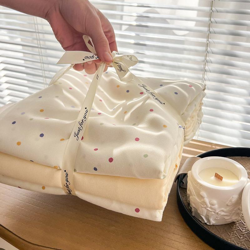 Class A Knitted Cotton Washed Double Yarn 4-piece Set Of Small Floral Comforter Set Hosiery Style