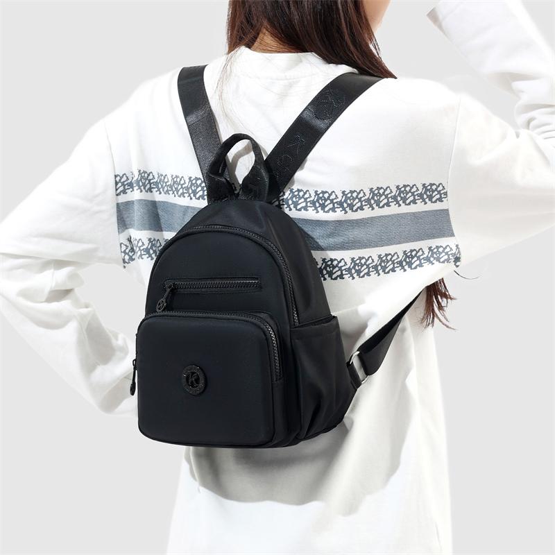 Mini Zaino da Donna Leggero in Nylon Piccolo Zaino Giornaliero con Tasche Multiple per Viaggio Lavoro