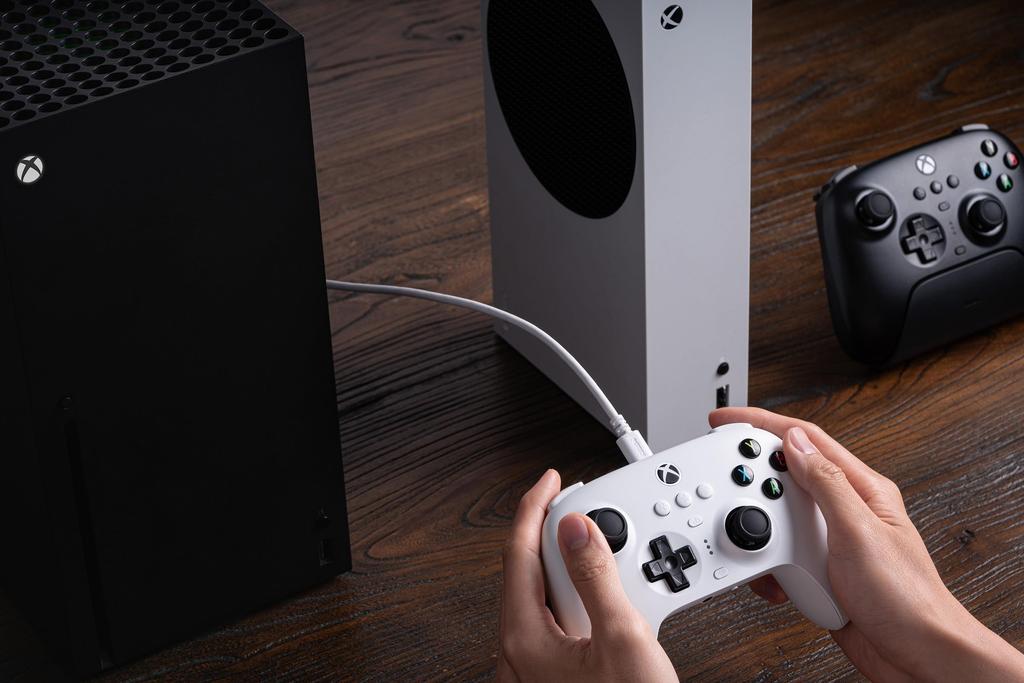 8BitDo Ultimate Xbox Controller mit Hall-Effekt-Triggern und Kabel für Xbox Series und Xbox Kompatibel mit Windows und Android Offiziell lizenziert