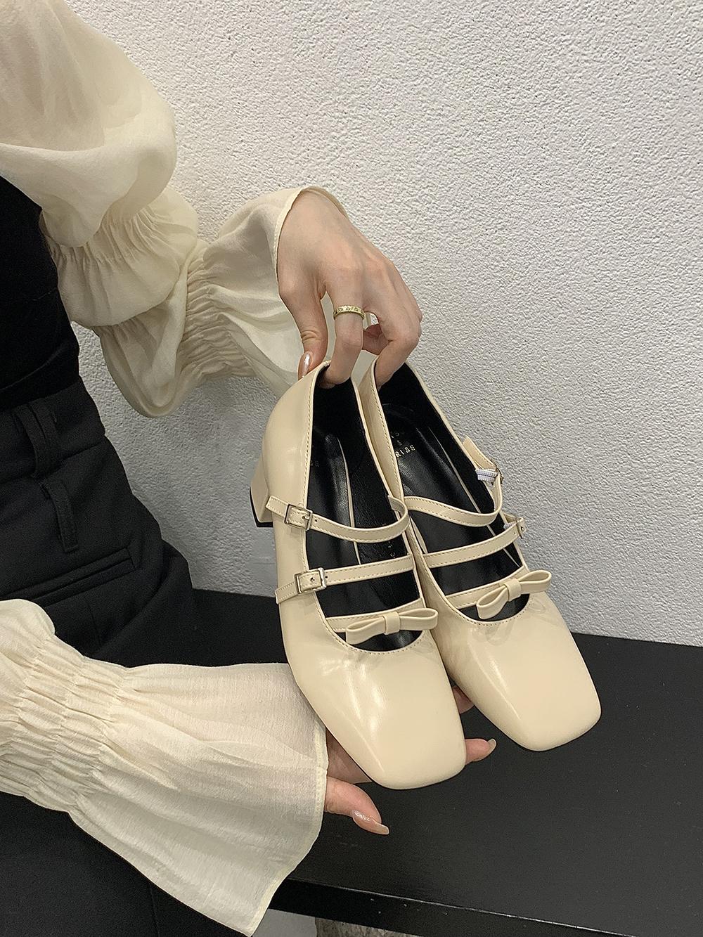 

модные женские туфли-лодочки с квадратным носком и ремешком с пряжкой, новинки 2024 года, модные туфли для платья, слипоны, туфли для вечеринки, офисные, повседневные, серебристые, размеры 35-39 5.5 бежевый