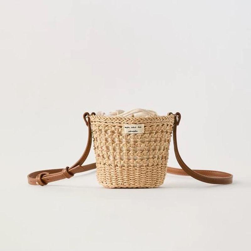 IELGY Cute Bucket Messenger Straw Bag Small Fresh Hollow All-Match