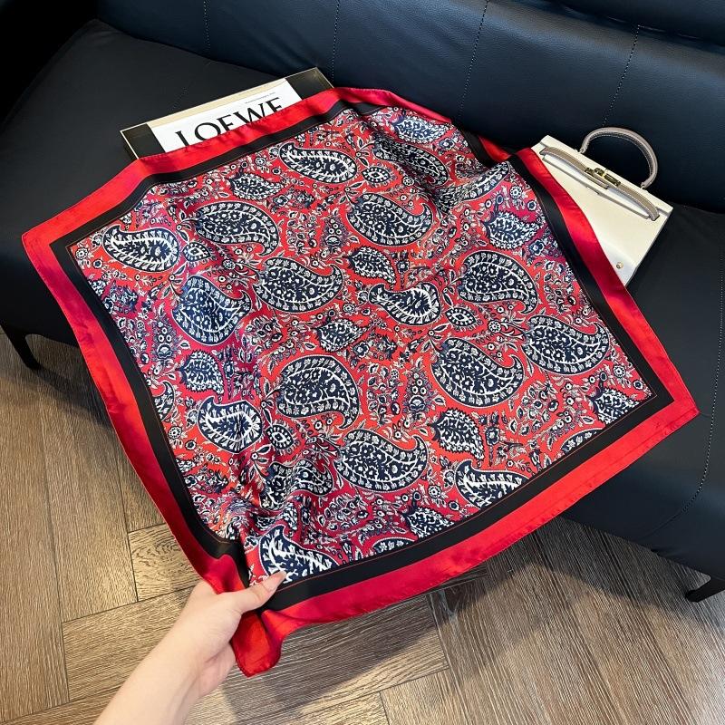 Silk scarf 71 * 71 imitation silk square scarf Korean atmosphere neck silk scarf flower pattern flower polka dot scarf