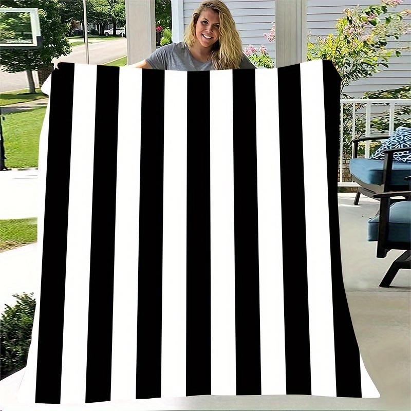 1 pezzo Coperta in Flanella con Stampa a Righe Semplice Bianca e Nera, Un Regalo Super Morbido per Buoni Amici, Adatta per Camera da Letto, Divano Letto