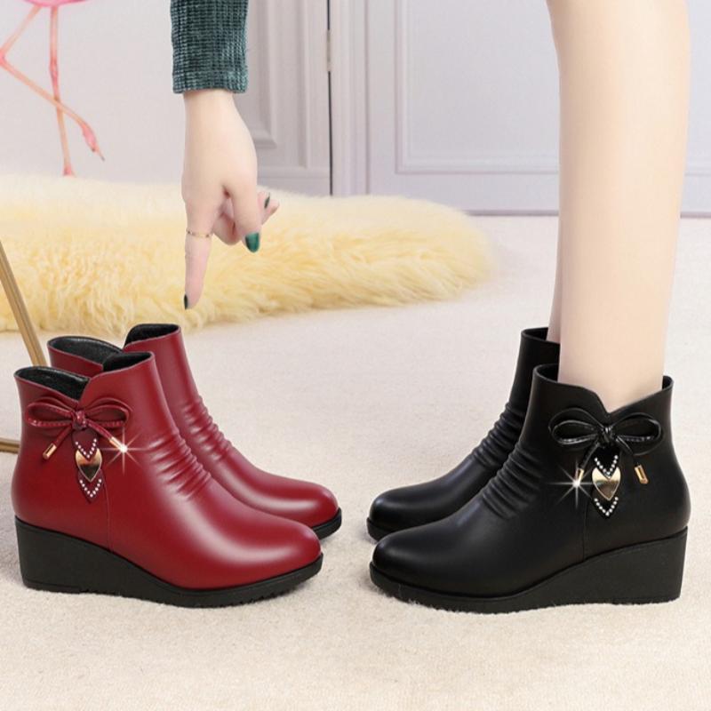 Women's Wedge Heel Fleece-Lined Short Boots for Autumn and Winter - Versatile and Warm for Seniors