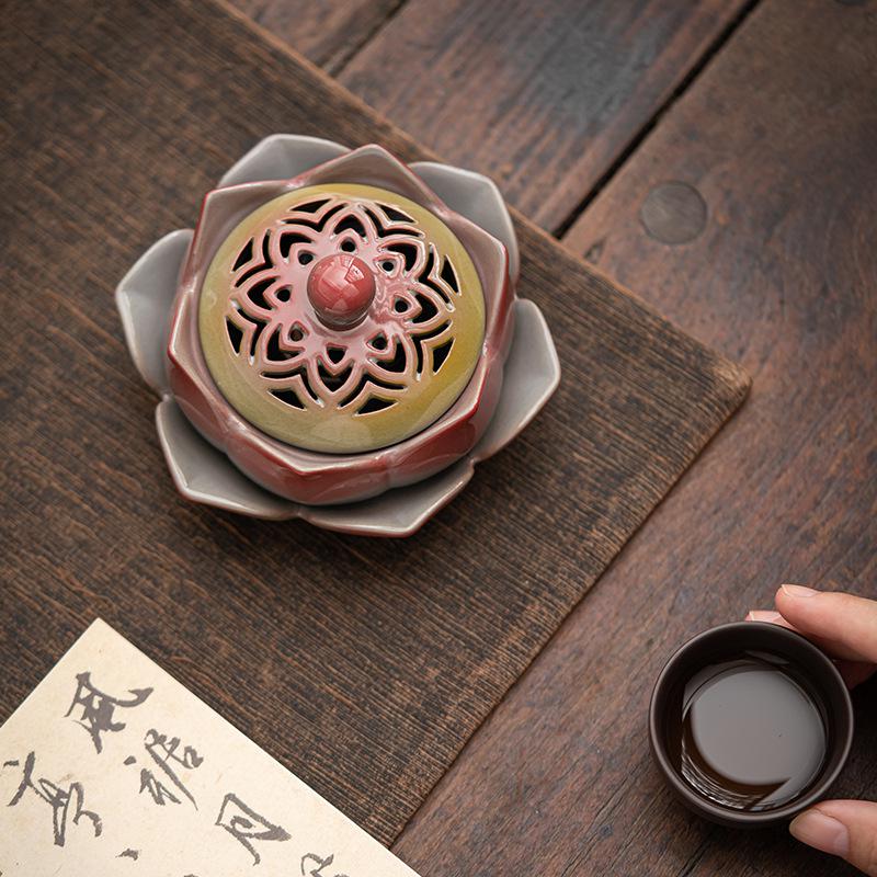 Hand-Painted Doucai Lotus Ceramic Incense Burner - Ancient Style Aromatherapy Flower Design