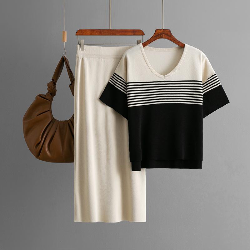 Sommermode Gestreiftes Kurzarm V-Ausschnitt T-Shirt Set Lässig Halber Rock Zweiteiliges Set