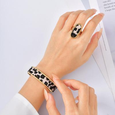 Edelstahl Leopard Muster Offene Manschette Armreif Armband für Damen Statement Schmuck