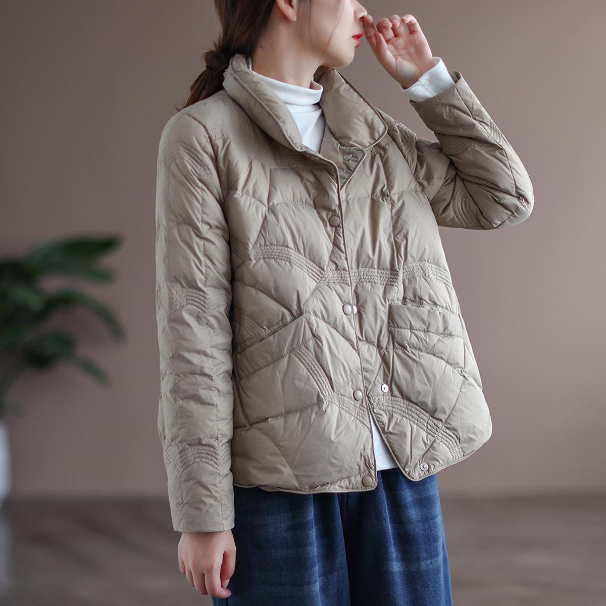 

Короткая легкая куртка-пуховик для женщин осень-зима 2024 года, новая теплая куртка-пуховик из утиного пуха с воротником-стойкой в стиле ретро S хаки