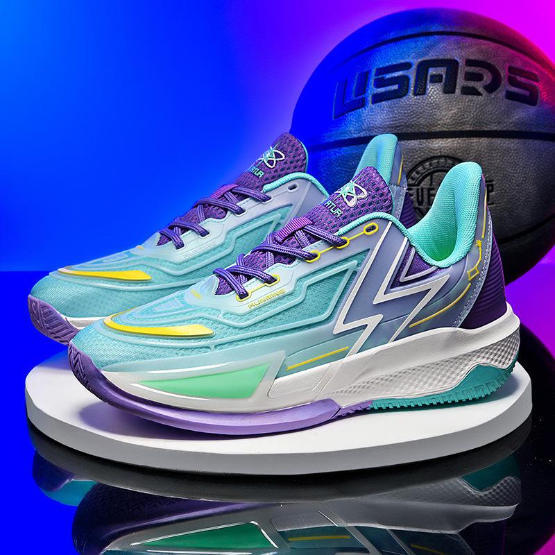 New fashion basketball shoes couple professional combat sneakers sports shoes student sports luminous sneakers support