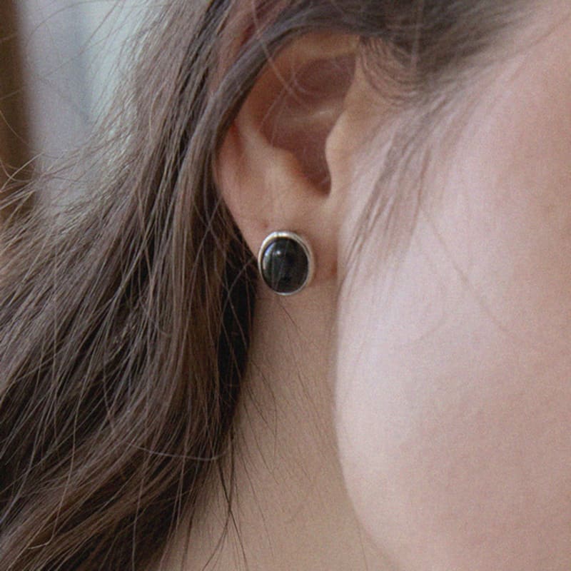 

byweekend Onyx earring silver