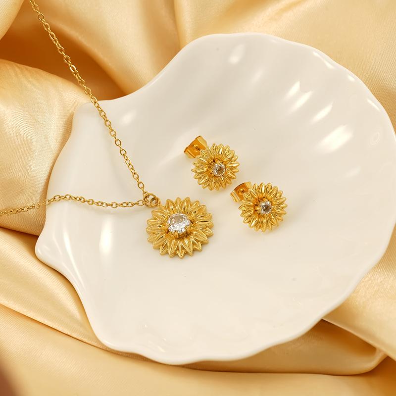 Sunflower Stud Earrings Necklace Women'S Titanium Steel Women'S Micro-Inlaid Temperament Jewelry Set Earrings