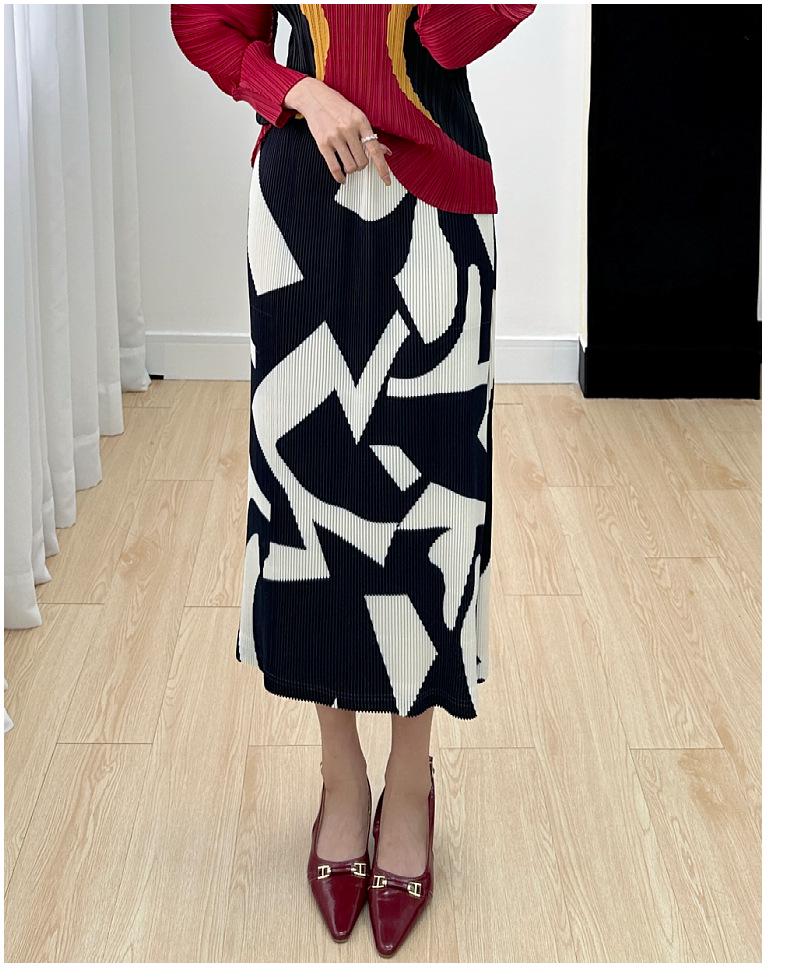 2023 New Women's Autumn Print Pleated Mid-Length High-End Casual Skirt