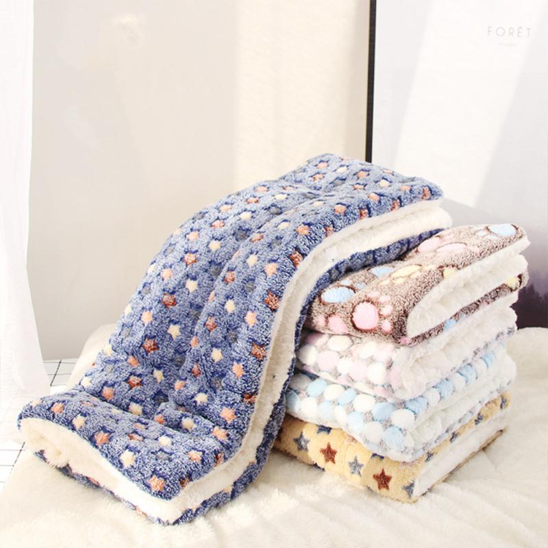 Flannel  Blanket Thickened Winter Warm Non-slip Blanket Mat Cushion Beds For Dogs Cats