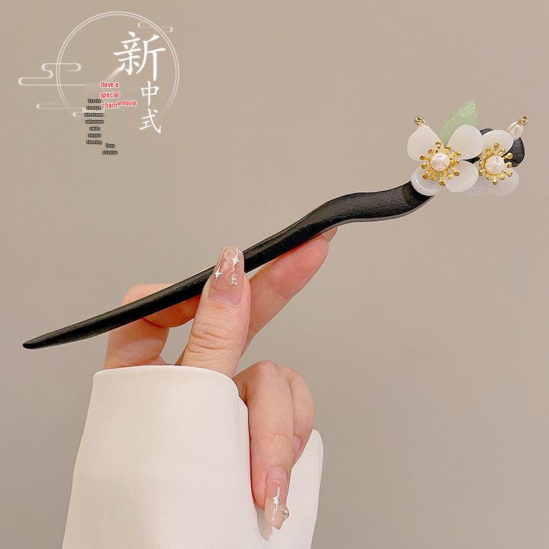 Traditional Sandalwood Hairpin for Chinese Cheongsam & Hanfu Updo