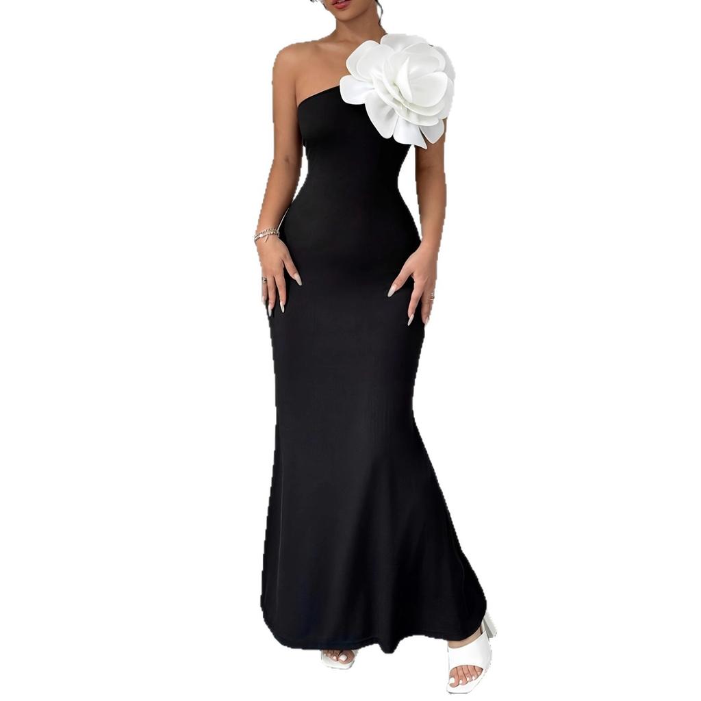 New fashion tube top long dress slim dress European and American slanted shoulders