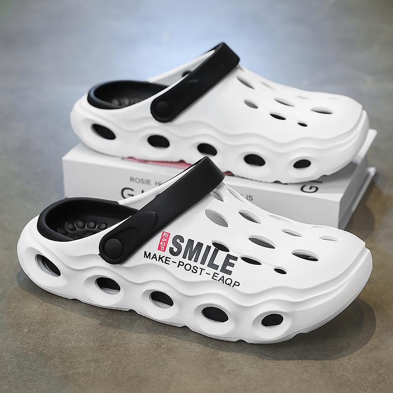 Slippers men's 2025 summer men's fashion bag head hole shoes outdoor casual cool slippers two wear Korean version of beach shoes
