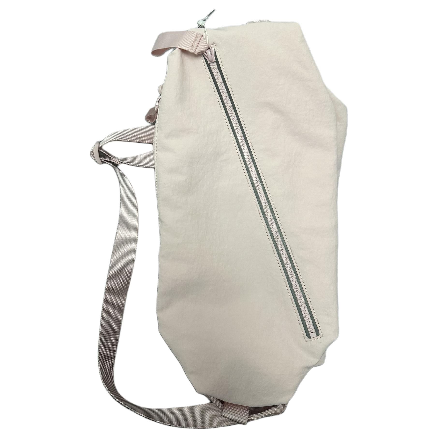 

Lululemon Fast Track 10L Multi-Way Detachable Adjustable Shoulder Strap Polyester Shoulder Crossbody Bag Women bags Light-Pink LU9C59S-FUSP Soft Pink