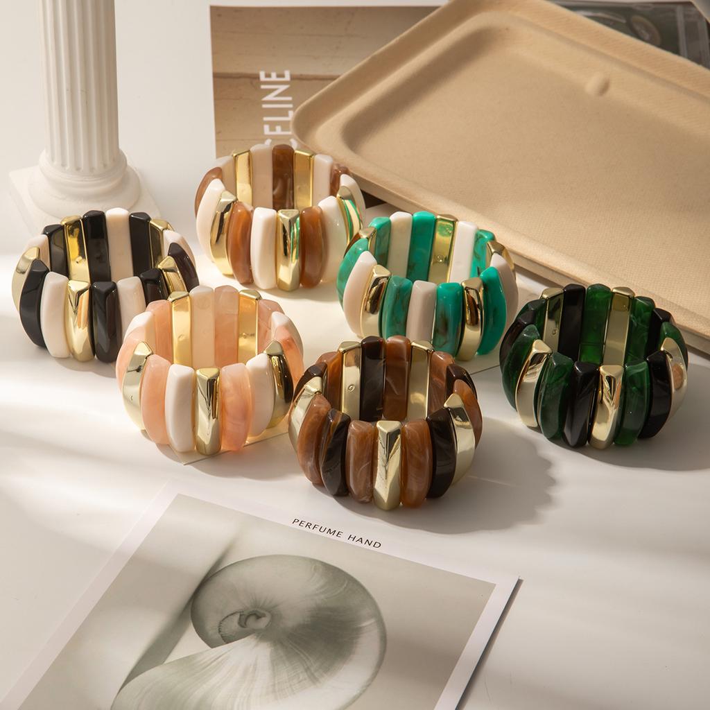 Acryl Unregelmäßiges Spleißen Geometrisches Armband Persönlichkeit Nische Übertriebenes Temperament Mode Einzigartiger High-End-Schmuck