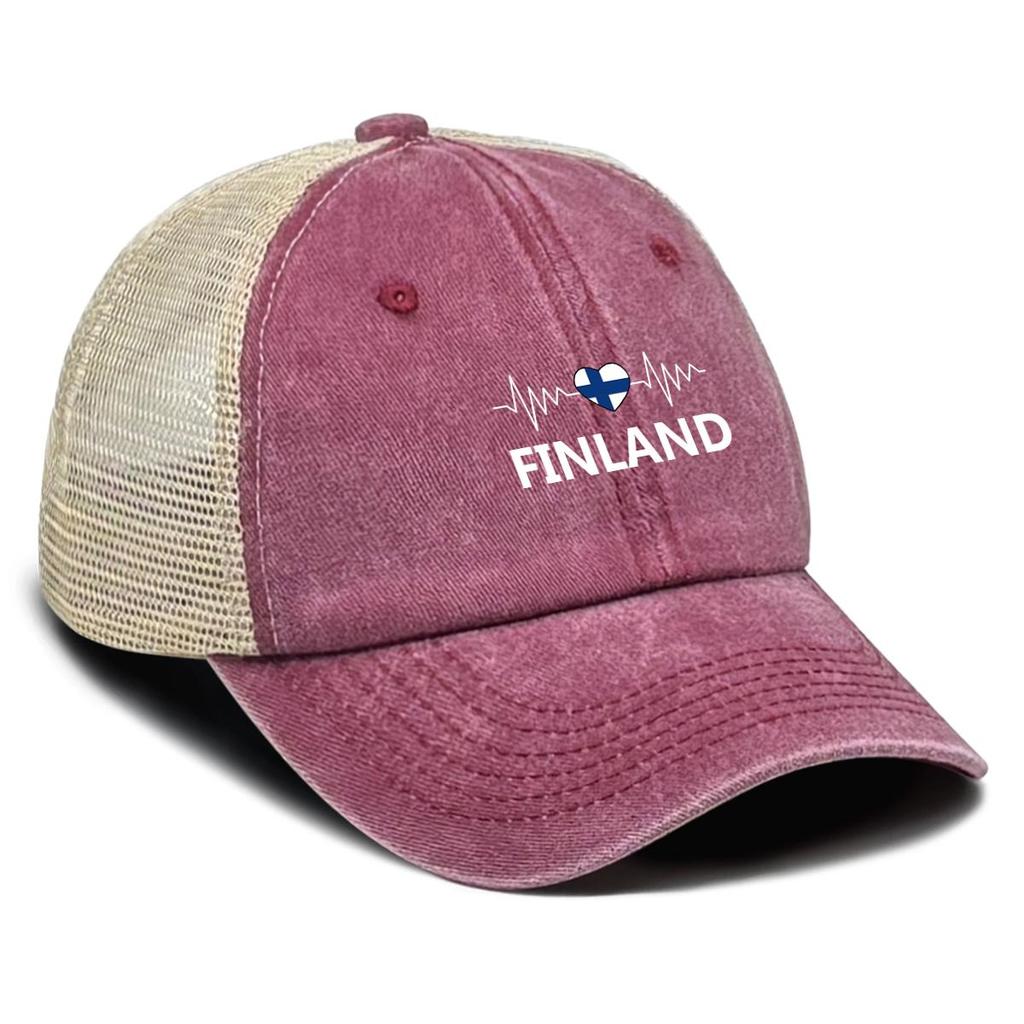 Heart Waves Finland Flag Print Adjustable Mesh Cap, Patriotic Flat Cap Unisex Vintage Lightweight Fit Adjustable Baseball Cap