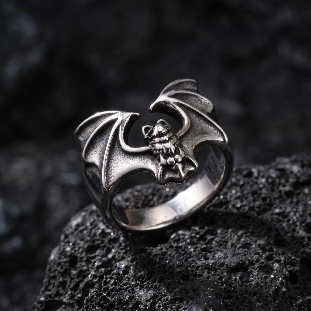 Retro Bat Trendy Men's Ring - European & American Punk Hip Hop Halloween Fashion Jewelry
