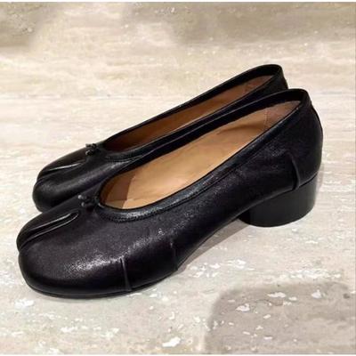 Fashion Spring Women Low-heel Split Toe Shoes Soft Leather Shallow Slip On Women Mary Janes Single Shoes Tabis Retro Ballet Shoes