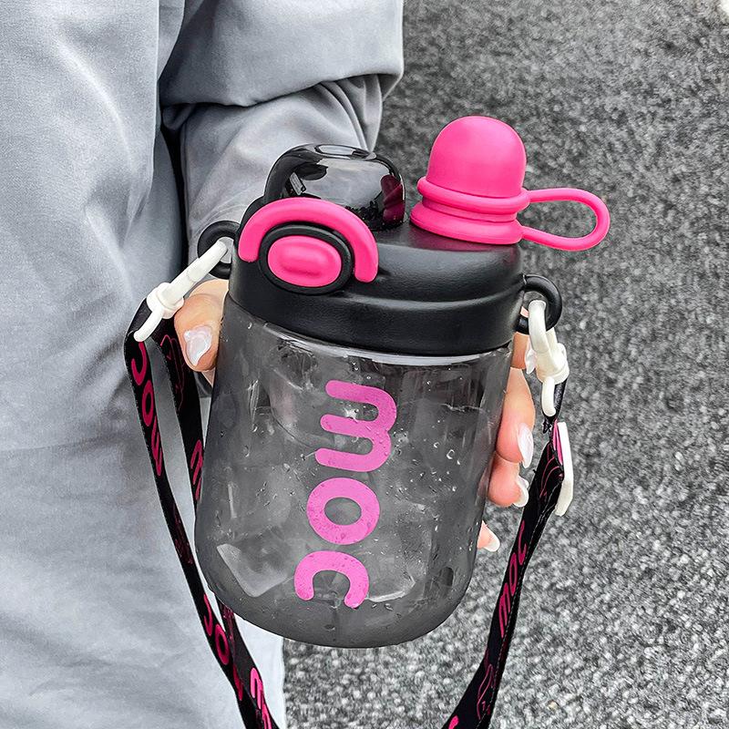 Student water cup large capacity summer season girls high value cup with straw new plastic kettle Single cup