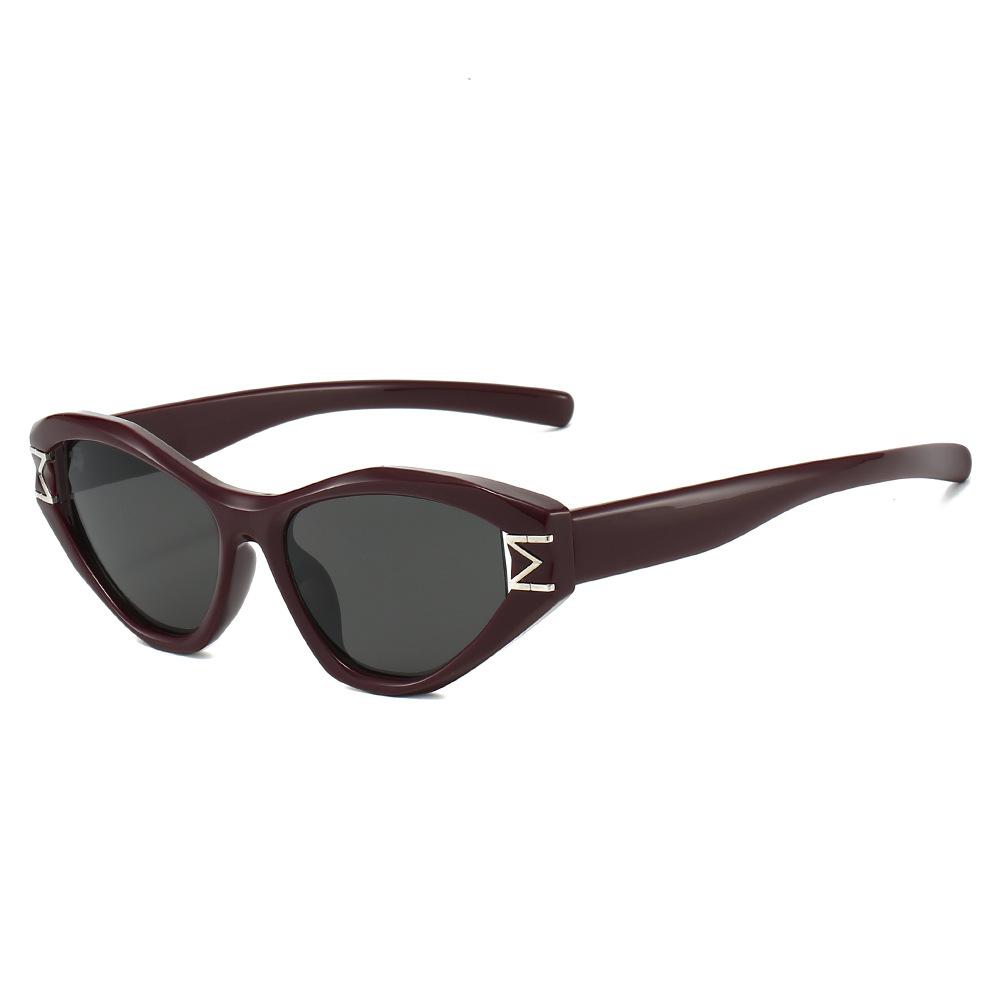New Retro Small Frame Cat Eye Women Sunglasses  Luxury Metal Decoration Jelly Color Personality Casual Men Sun Glasses Uv400
