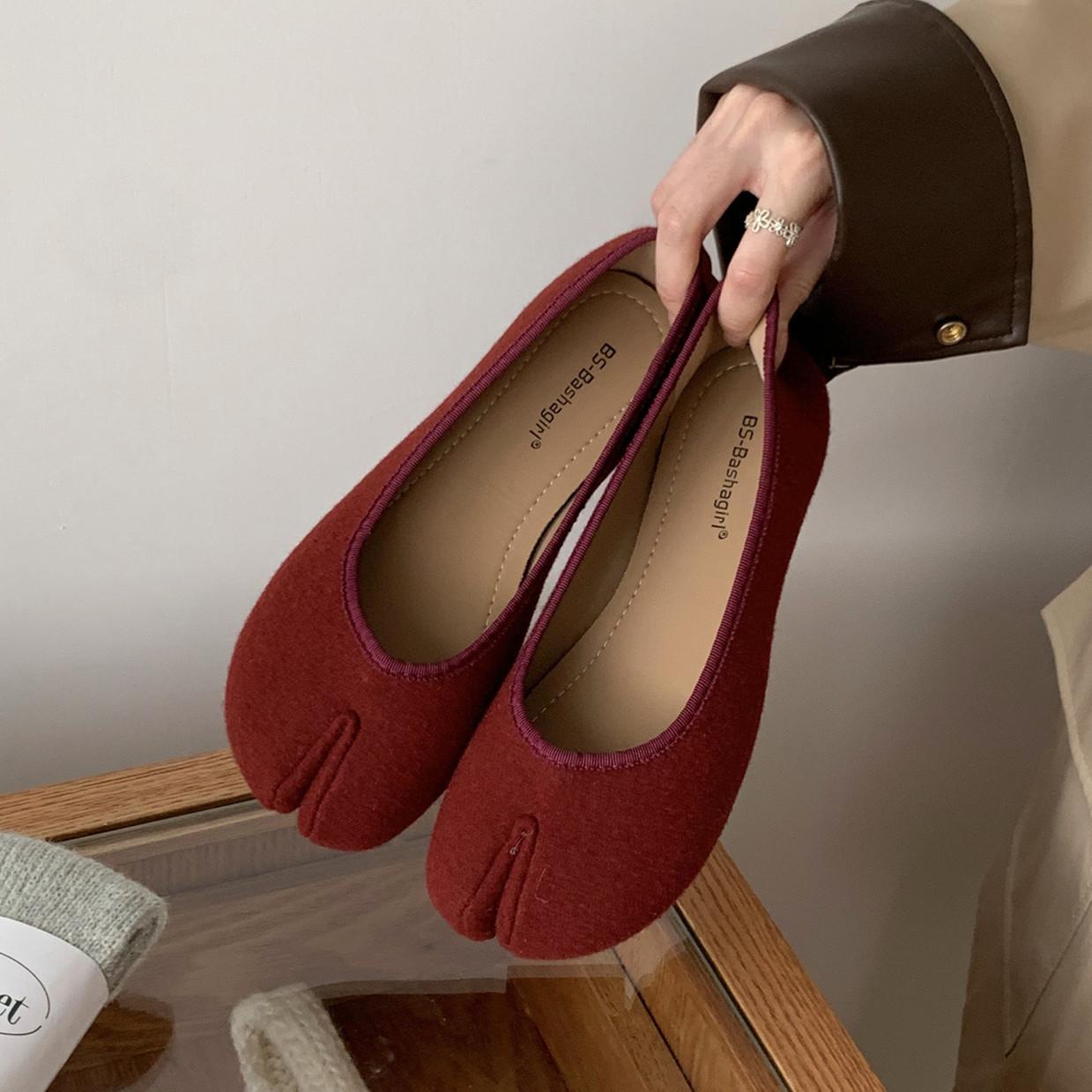 

Мода Bailamos Новый Бренд Женские Туфли на Плоской Подошве Мода Лоферы с Раздельным Носком Мягкий Плоский Каблук Женские Повседневные Уличные Туфли Мэри Джейн 39