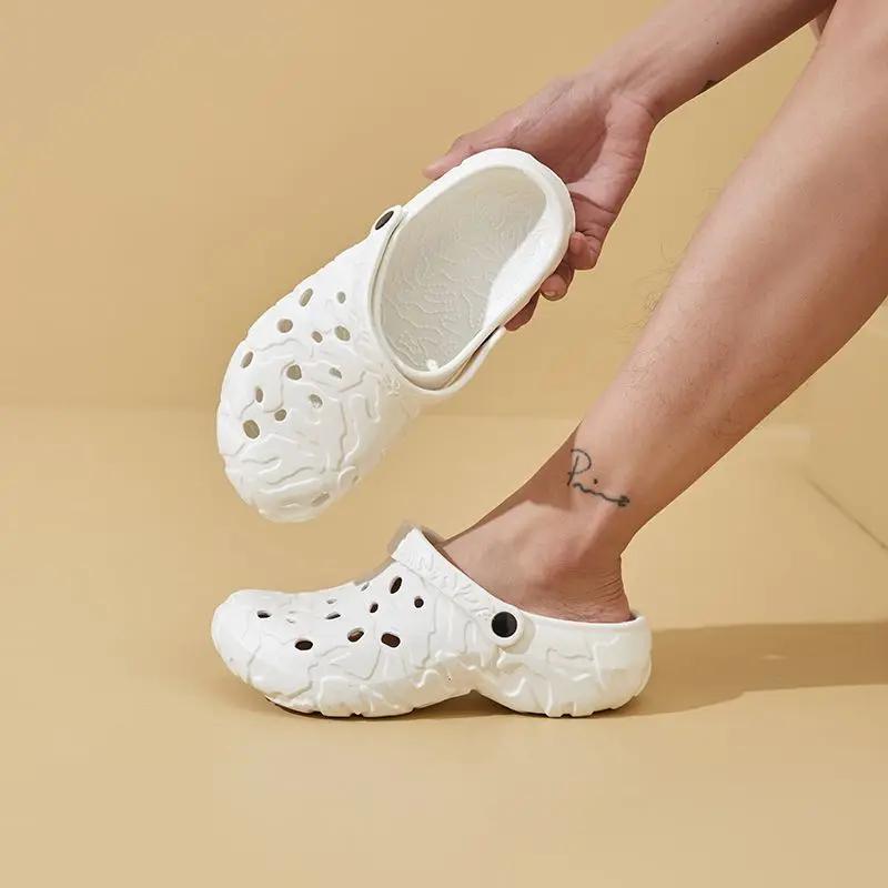 Platform Slippers for Men Outdoor Hole Anti-slip Shoes Clappers 2025 Rubber Trend Casual Mascullino Adult Sandals Man