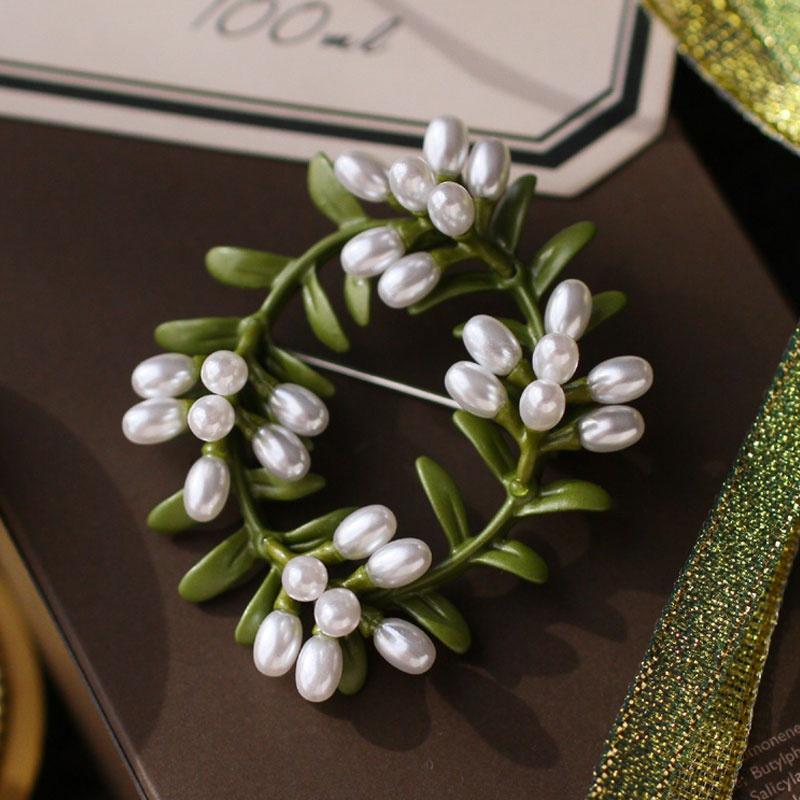 Delicate Green Enamel Cane Vine Brooches For Women Retro Pearl Wreath Casual Weddings Brooch Pins Gifts