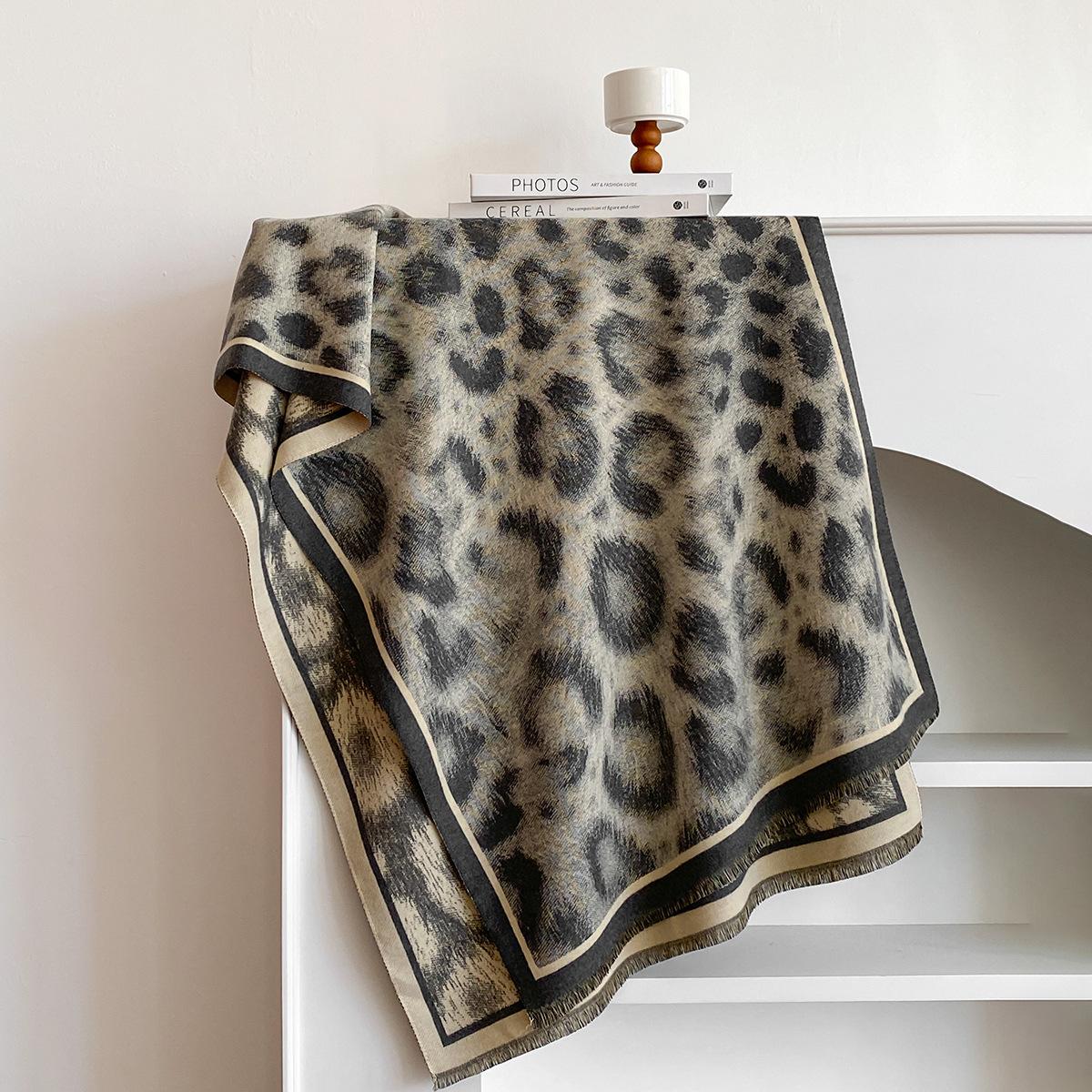 

Luxury Leopard Print Cashmere Scarf For Women Thick Warm Winter Shawl Wrap Echarpe Pashmina Female Gift Blanket Wrap One Size