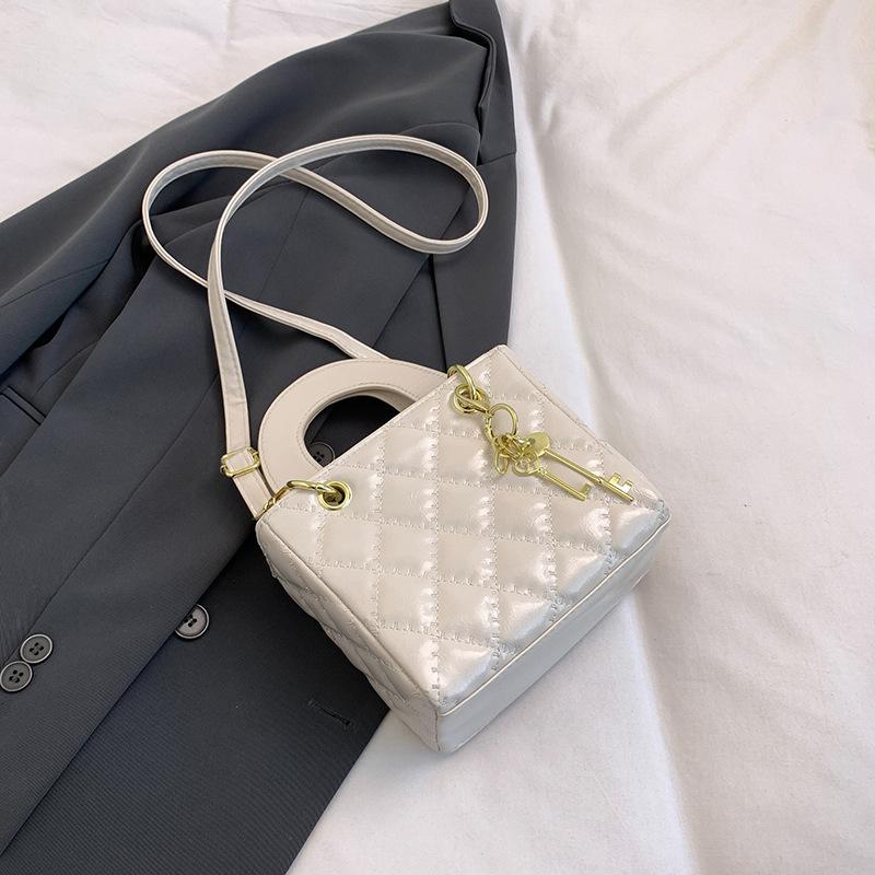 Bolsas, bolsa de mão feminina com textura de losango e linha bordada, versão coreana 2025 primavera e verão nicho ins de alto valor bolsa de ombro mensageiro