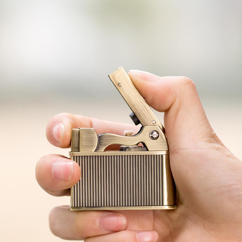 JOBON ZB612 Retro Kerosene Lighter with One-Key Ejection and Engraving