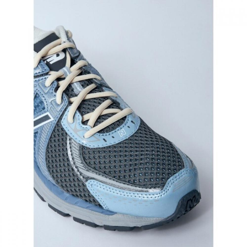 New Balance Mesh Panel Low Top Sneakers Ml860rc2d12