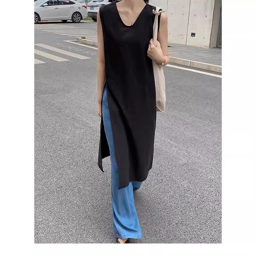 2025 Summer Sleeveless V-neck Linen Cotton Over-the-Knee Dress for Women - Solid Color, Simple Slit Design