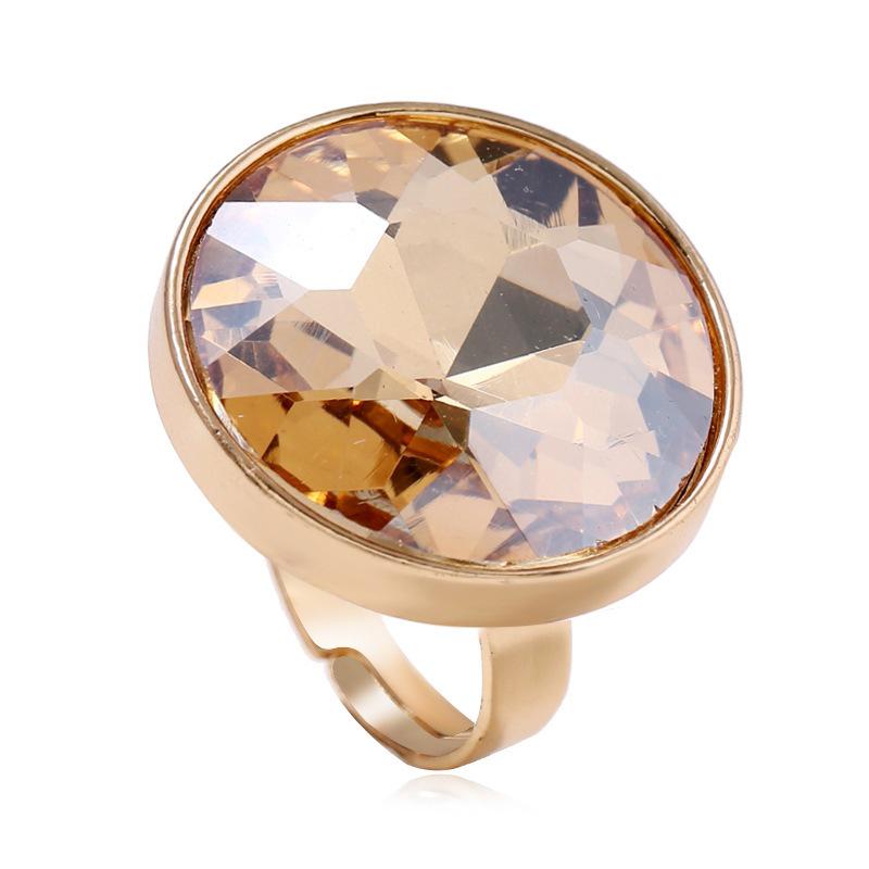 Trendy Geometric Gemstone Ring: Chic & Bold Women's Fashion Accessory
