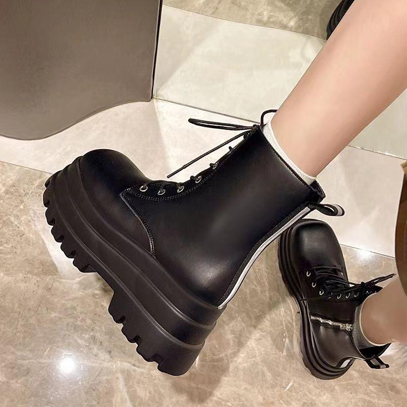 Increase the Height and Show the Legs, Thin Platform Shoes 2025 Autumn British Style Thick-soled Lace-up New Short Boots, Soft Leather Short F