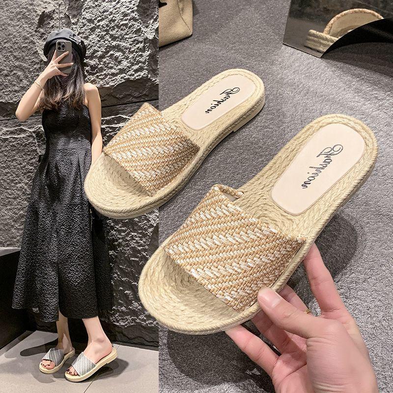 Flat Bottom Two Wear Cool Slippers Retro Roman Straw Thick Bottom One-word Drag 2025 Summer New Wear Casual Internet Celebrities